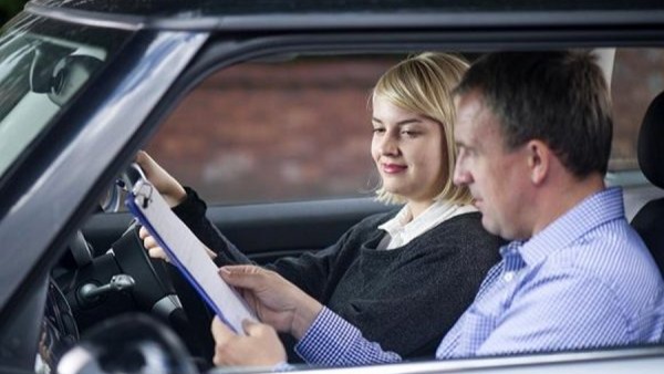 Driving lessons in Toronto